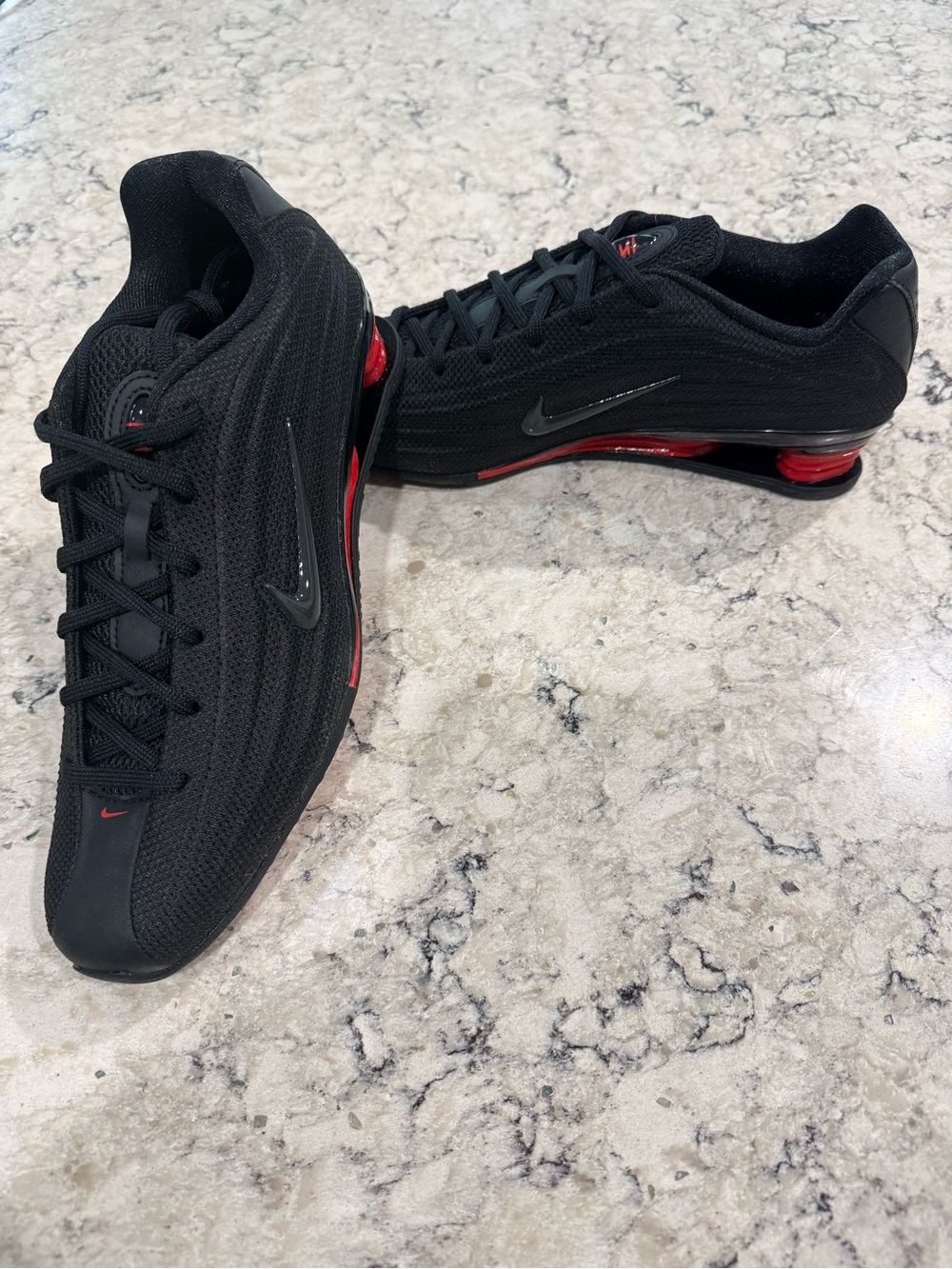 Size 8 Women’s - Nike Shox Z Bred Black & Red - HQ7540-002